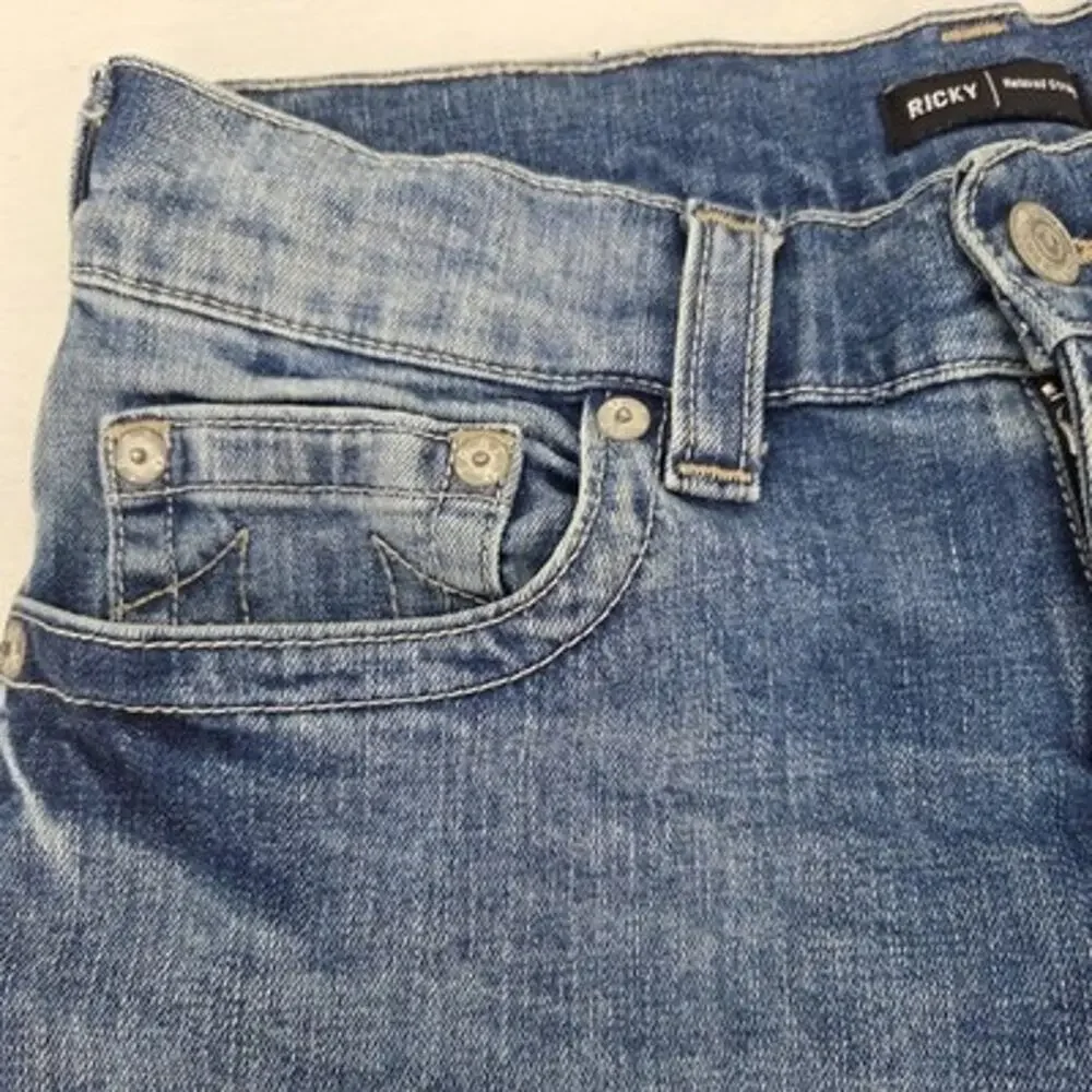 True Religion Shorts Men 31 Ricky Relaxed Straight Denim Cut-Off Distressed